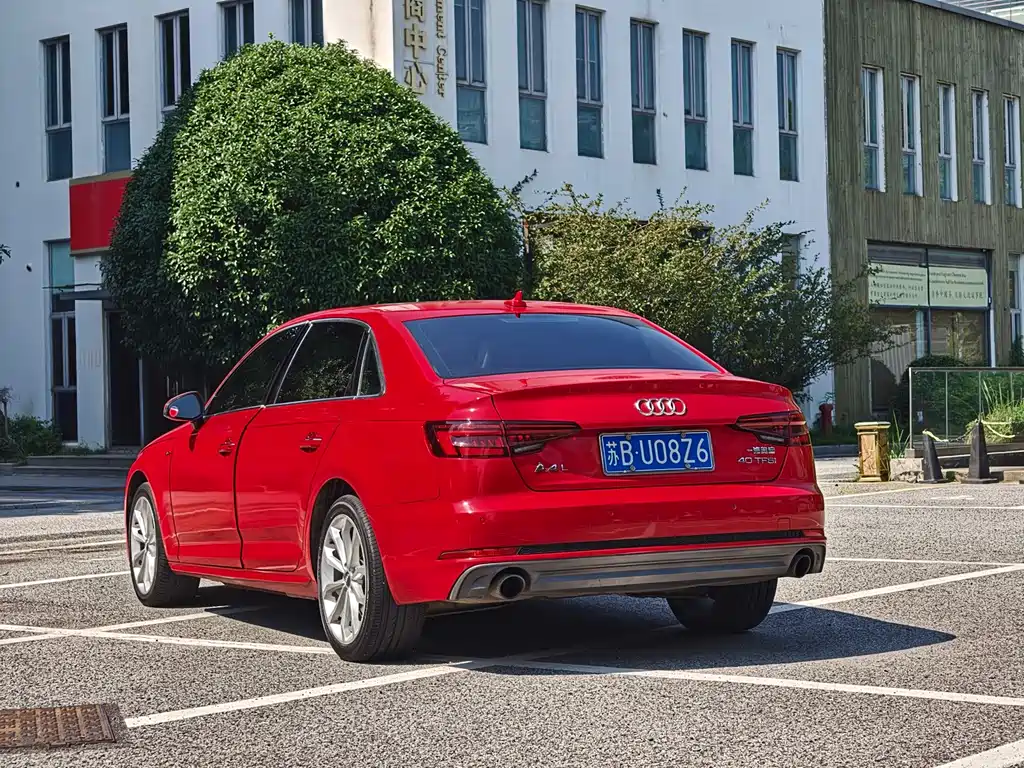 Audi A4L — фото 5