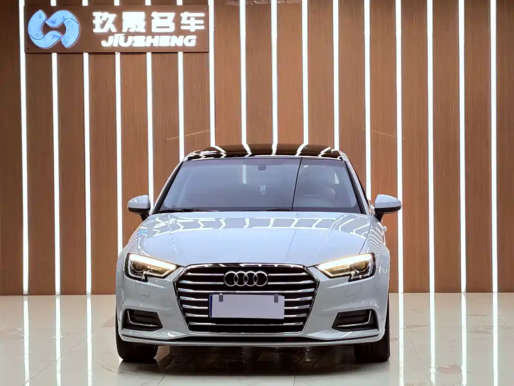 Audi A3 — фото 2
