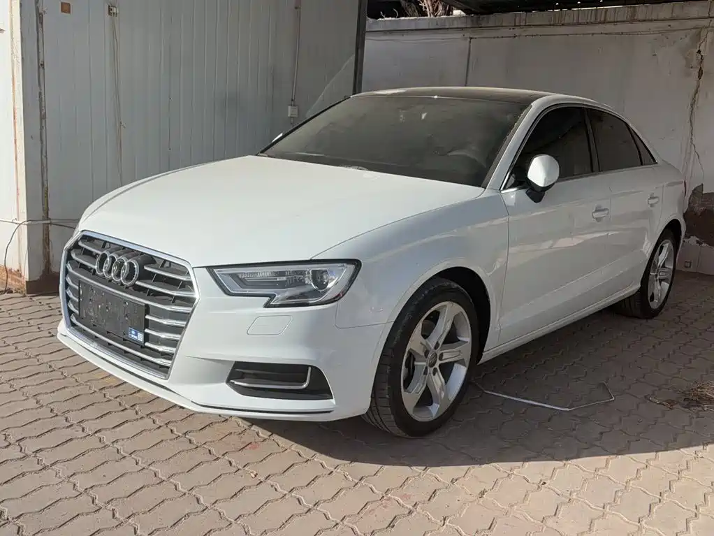 Audi A3 — фото 2