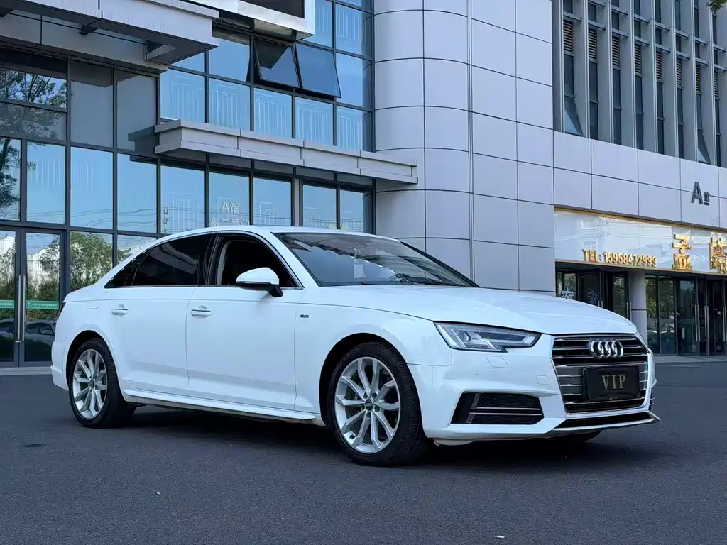 Audi A4L — фото 2