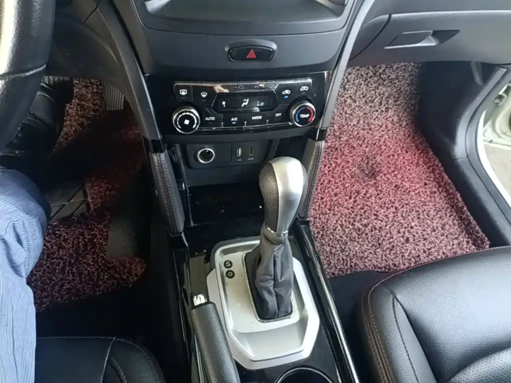 BAIC Senova X55 — фото 14