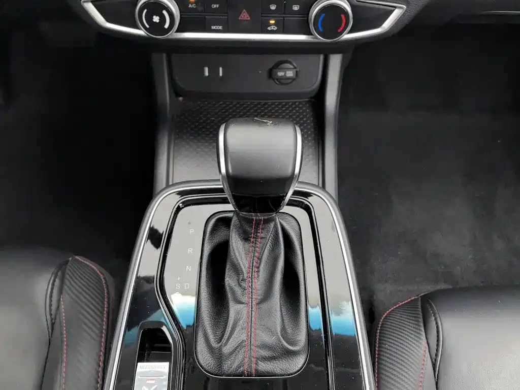 BAIC U5 Plus — фото 13