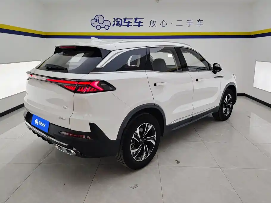 BAIC X7 — фото 3