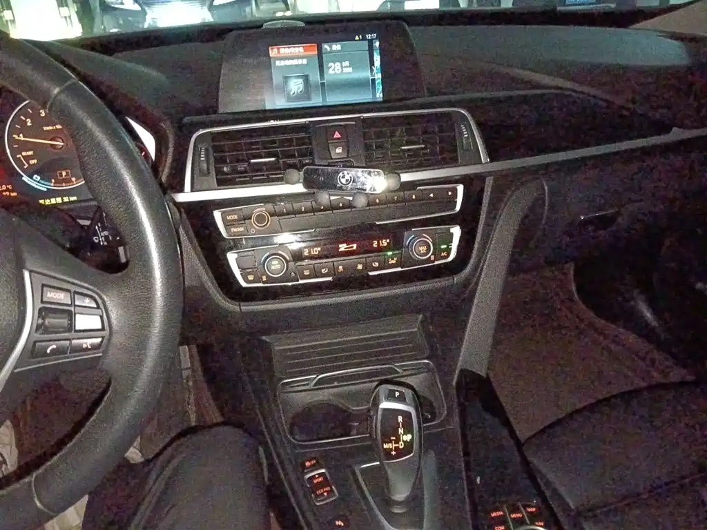 BMW 3 Series GT — фото 6