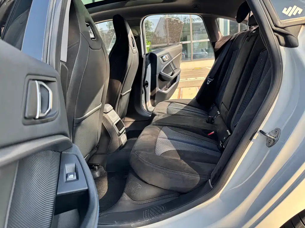 BMW 2 Series (Import) — фото 11
