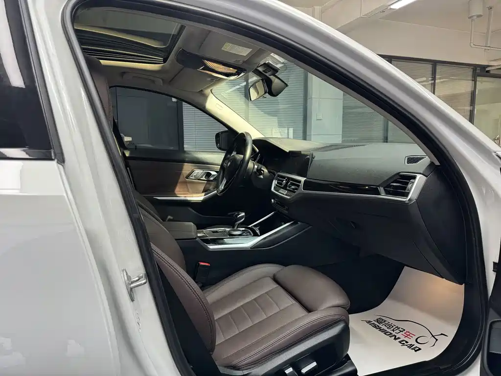 BMW 3 Series — фото 15