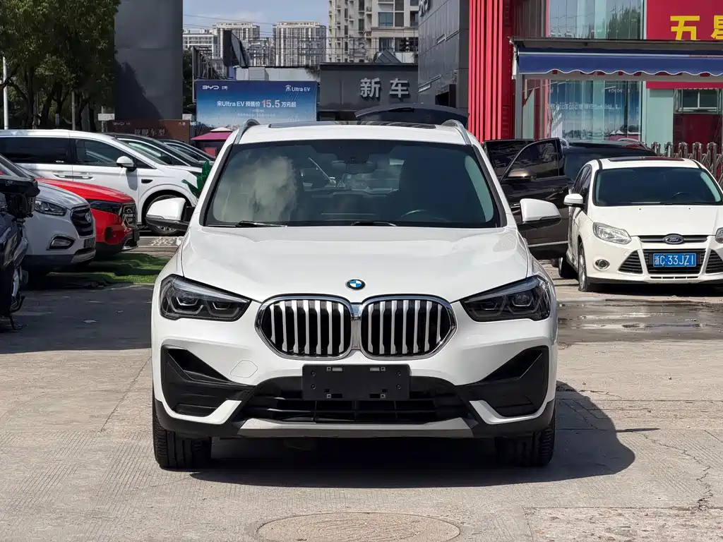 BMW X1 — фото 2