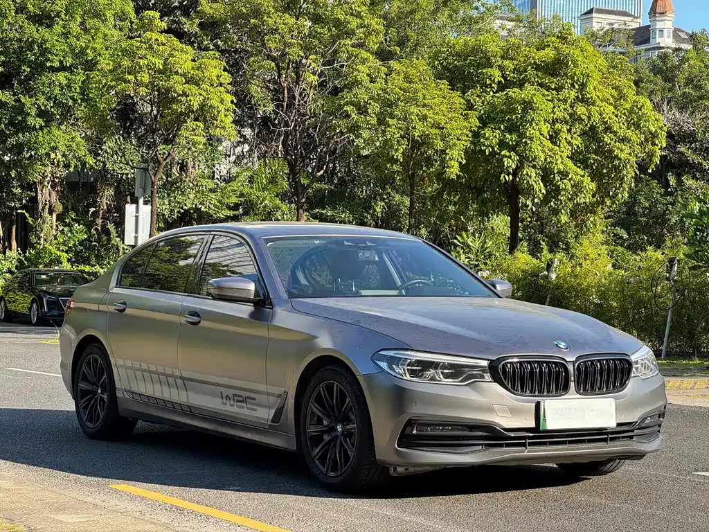 BMW 5 Series New Energy — фото 3
