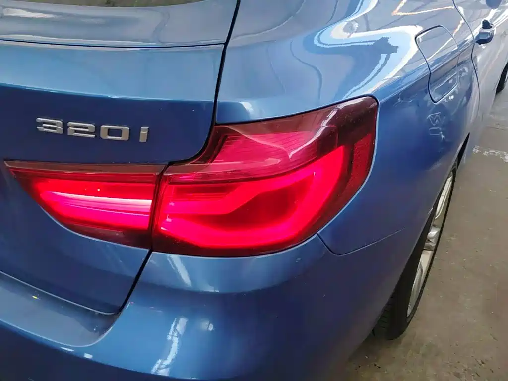 BMW 3 Series GT — фото 8