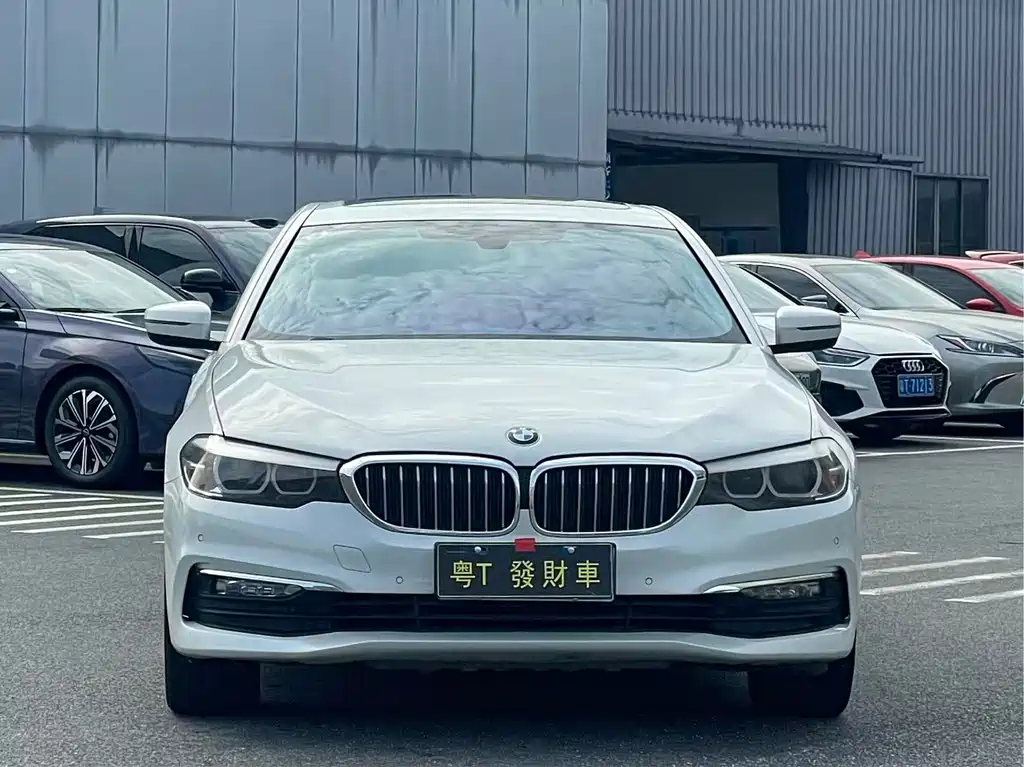 BMW 5 Series — фото 2