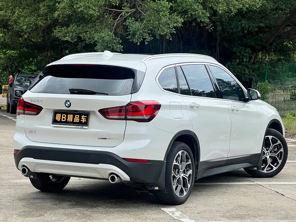 BMW X1 — фото 4