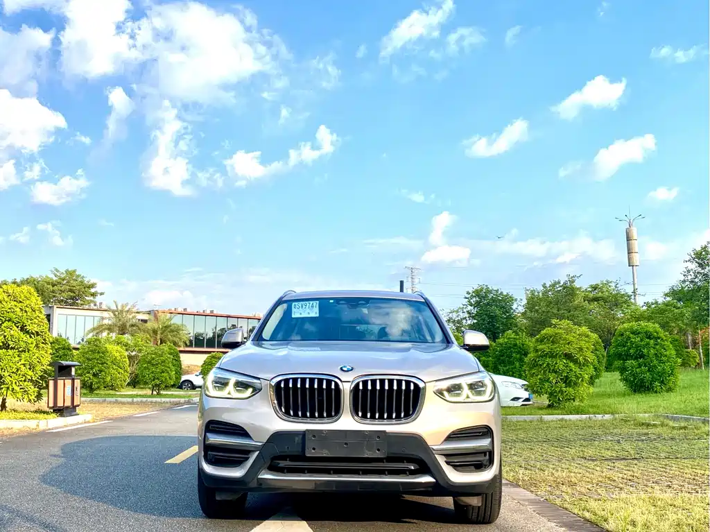 BMW X3 — фото 3