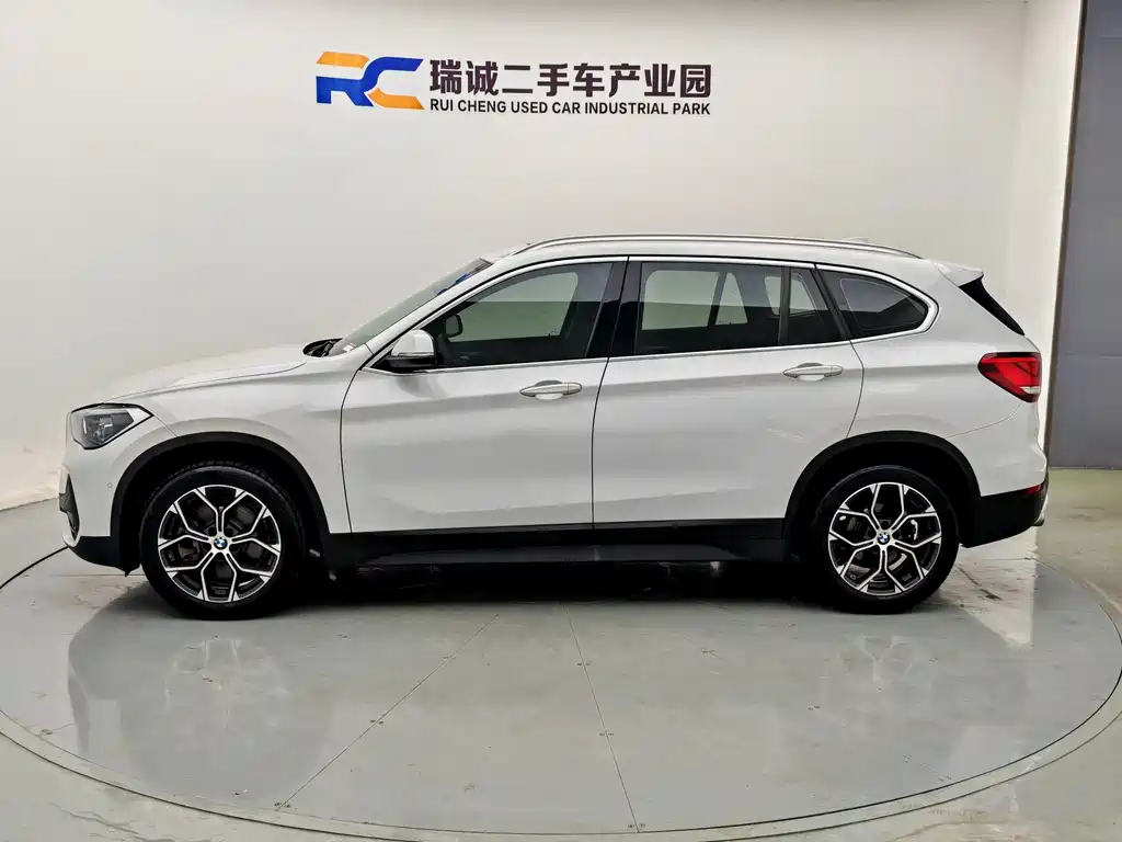 BMW X1 — фото 3