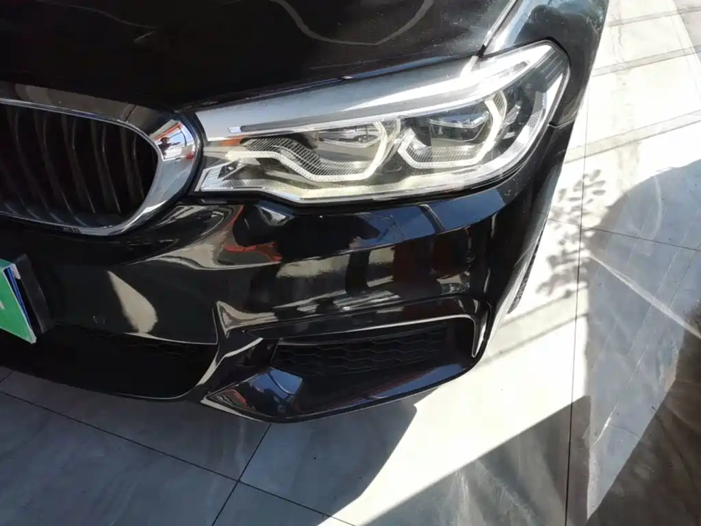BMW 5 Series — фото 24
