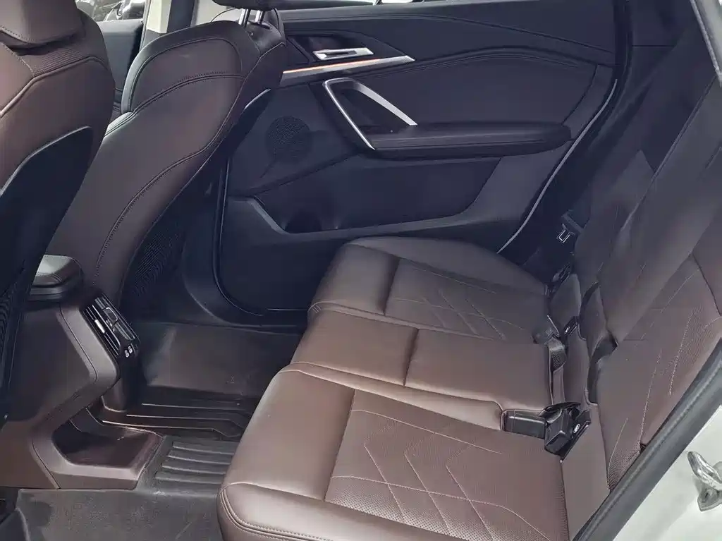 BMW X1 — фото 10