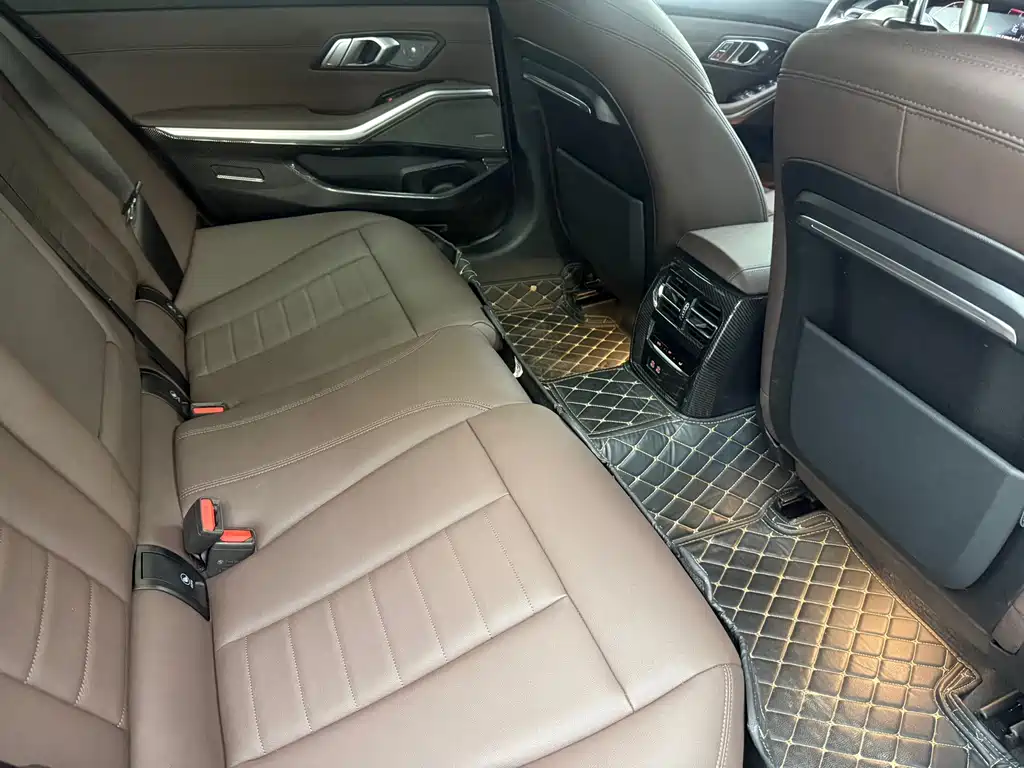 BMW 3 Series — фото 18