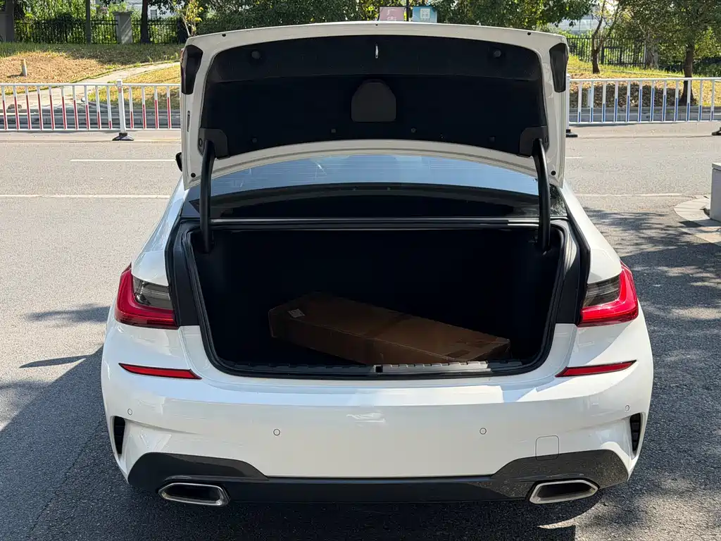 BMW 3 Series — фото 15