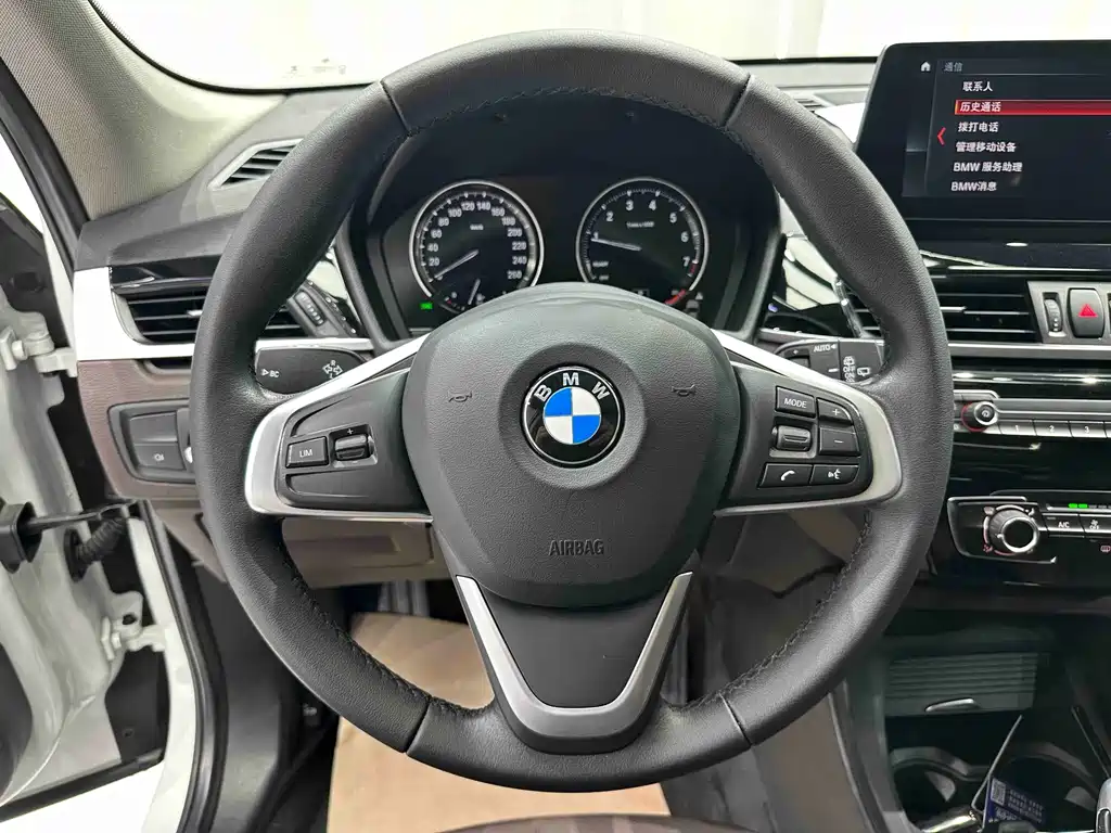 BMW X1 — фото 13