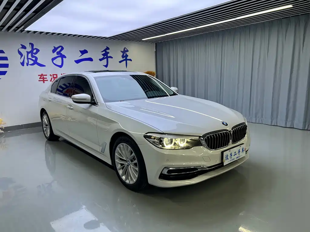 BMW 5 Series — фото 3