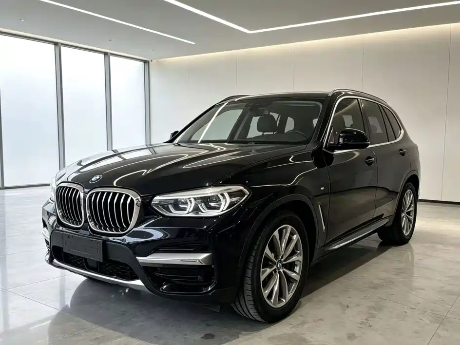 BMW X3 — фото 2