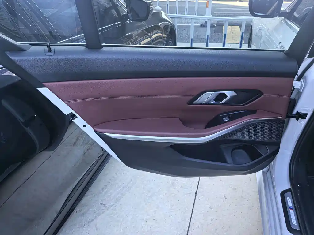BMW 3 Series — фото 11