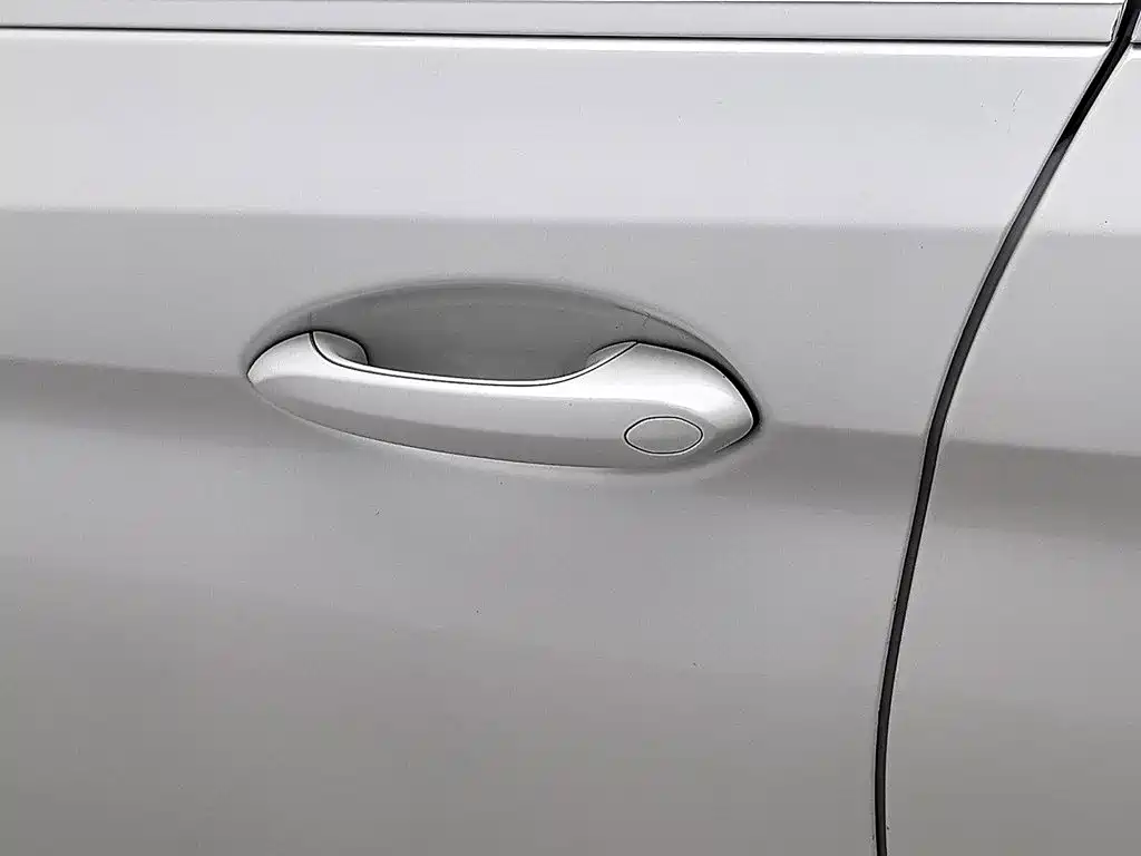 BMW 5 Series — фото 18