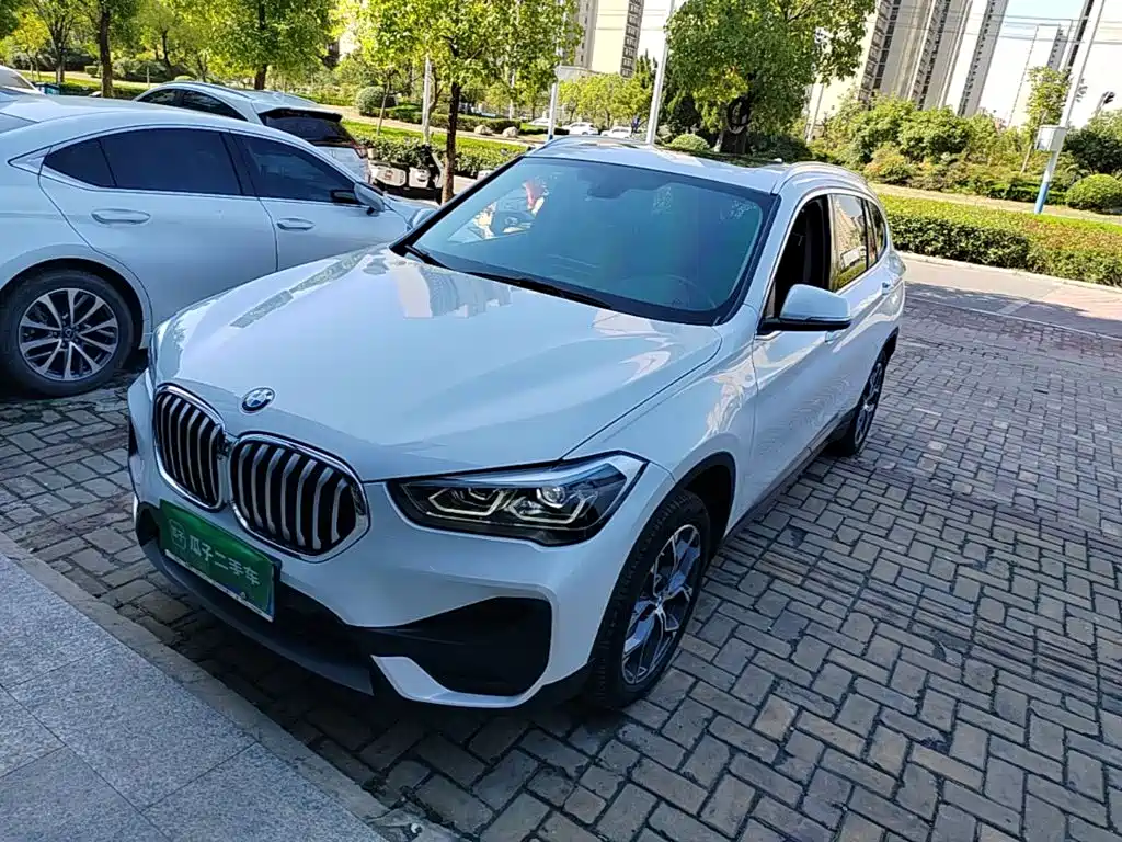 BMW X1 — фото 2