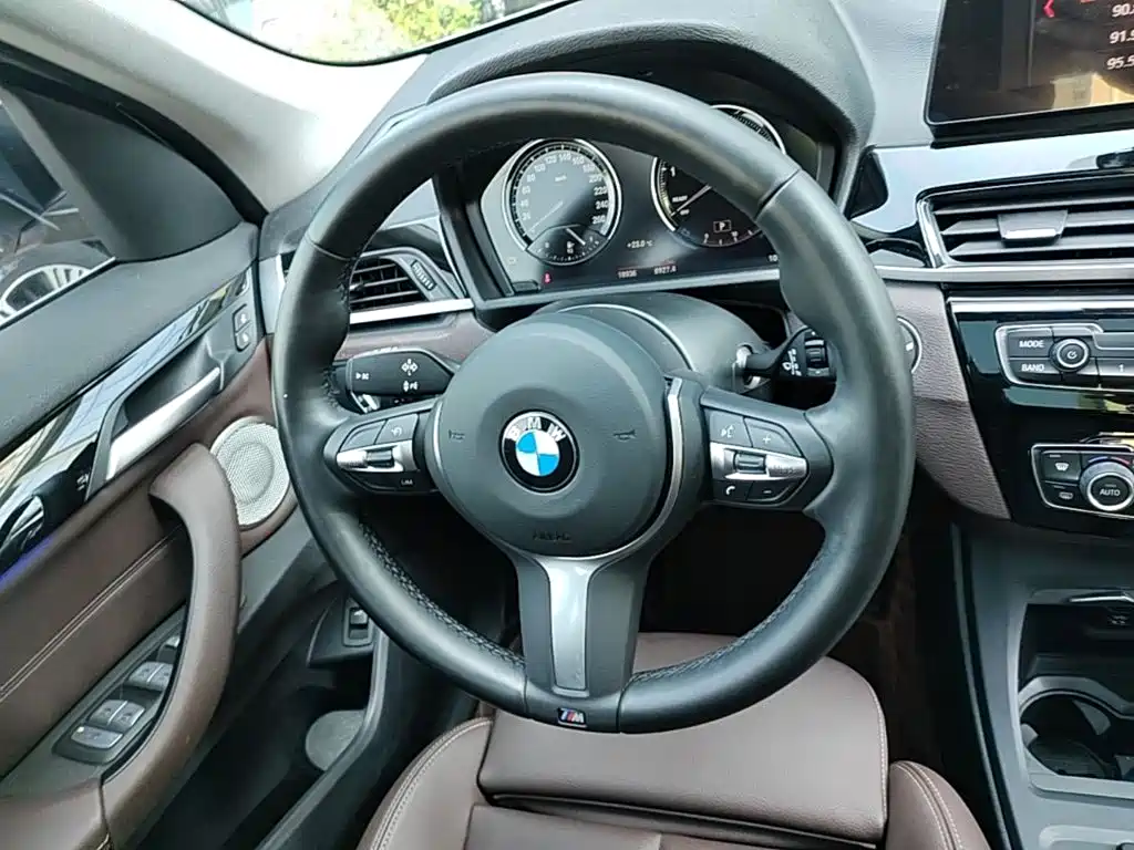 BMW X1 — фото 11