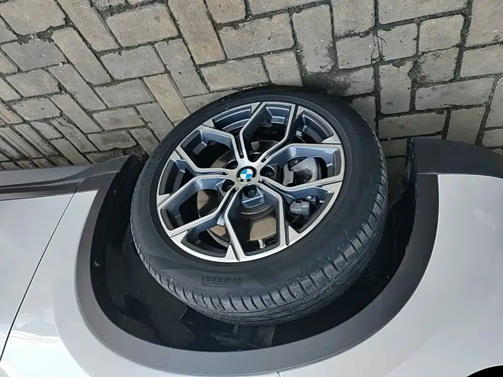 BMW X1 — фото 23
