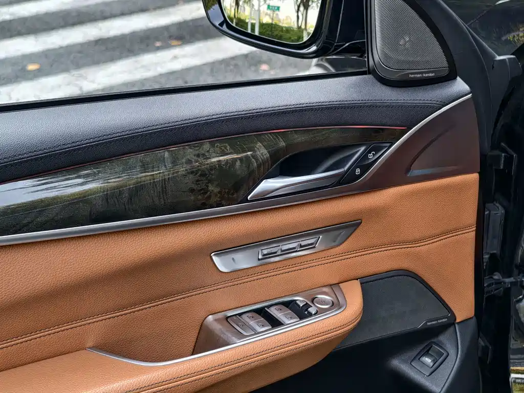 BMW 6 Series GT — фото 10