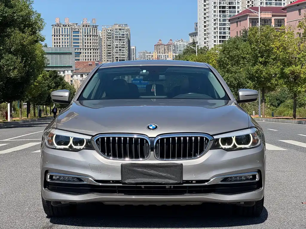 BMW 5 Series — фото 2