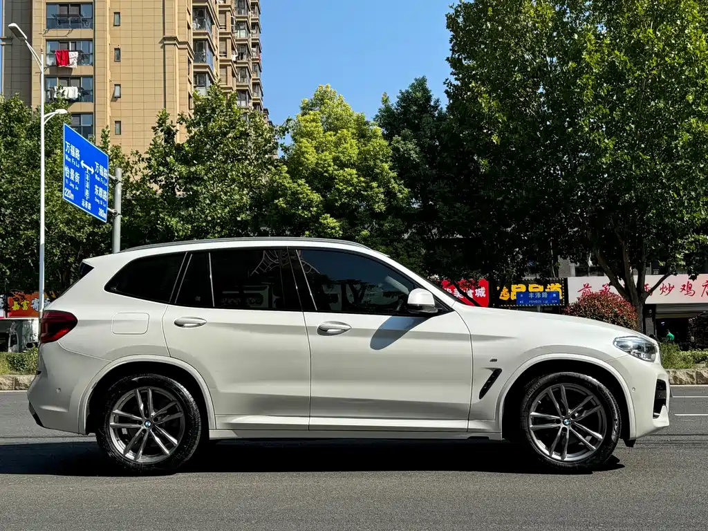 BMW X3 — фото 3
