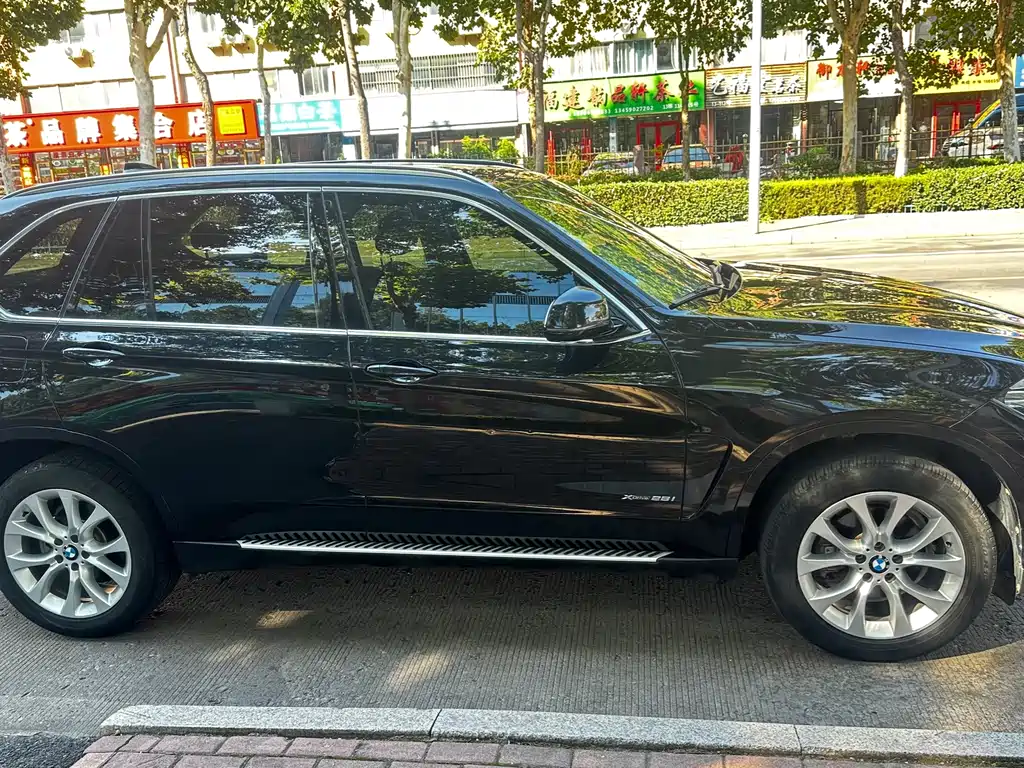 BMW X5 (Import) — фото 6
