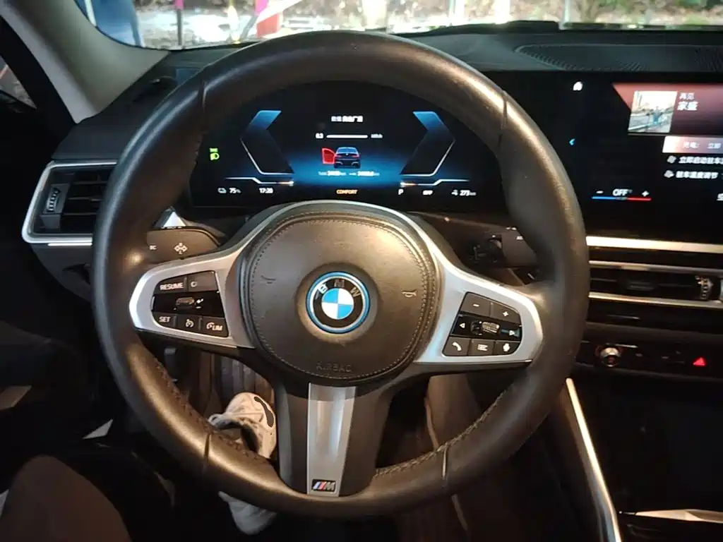 BMW i3 — фото 11