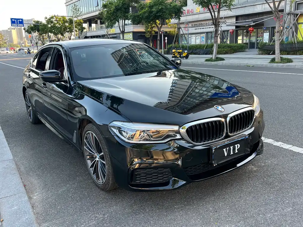 BMW 5 Series — фото 3