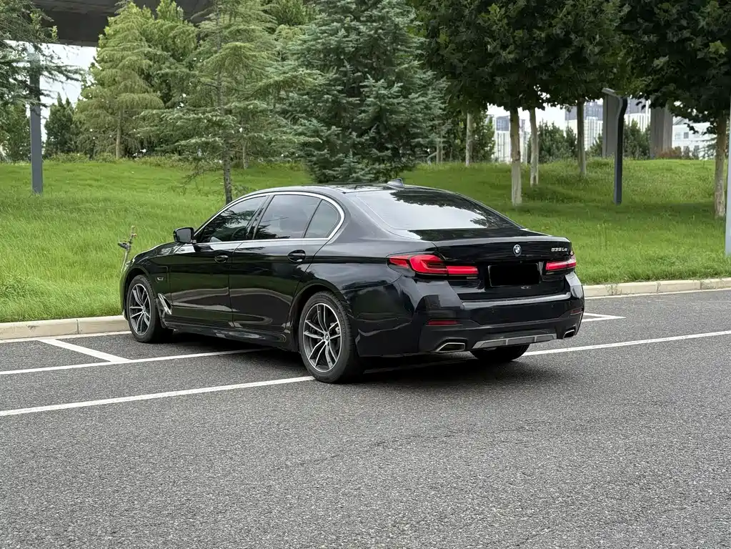 BMW 5 Series New Energy — фото 5