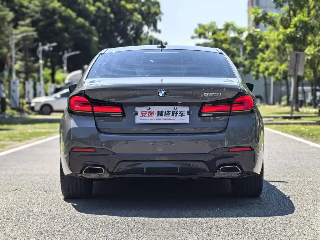 BMW 5 Series (Import) — фото 4