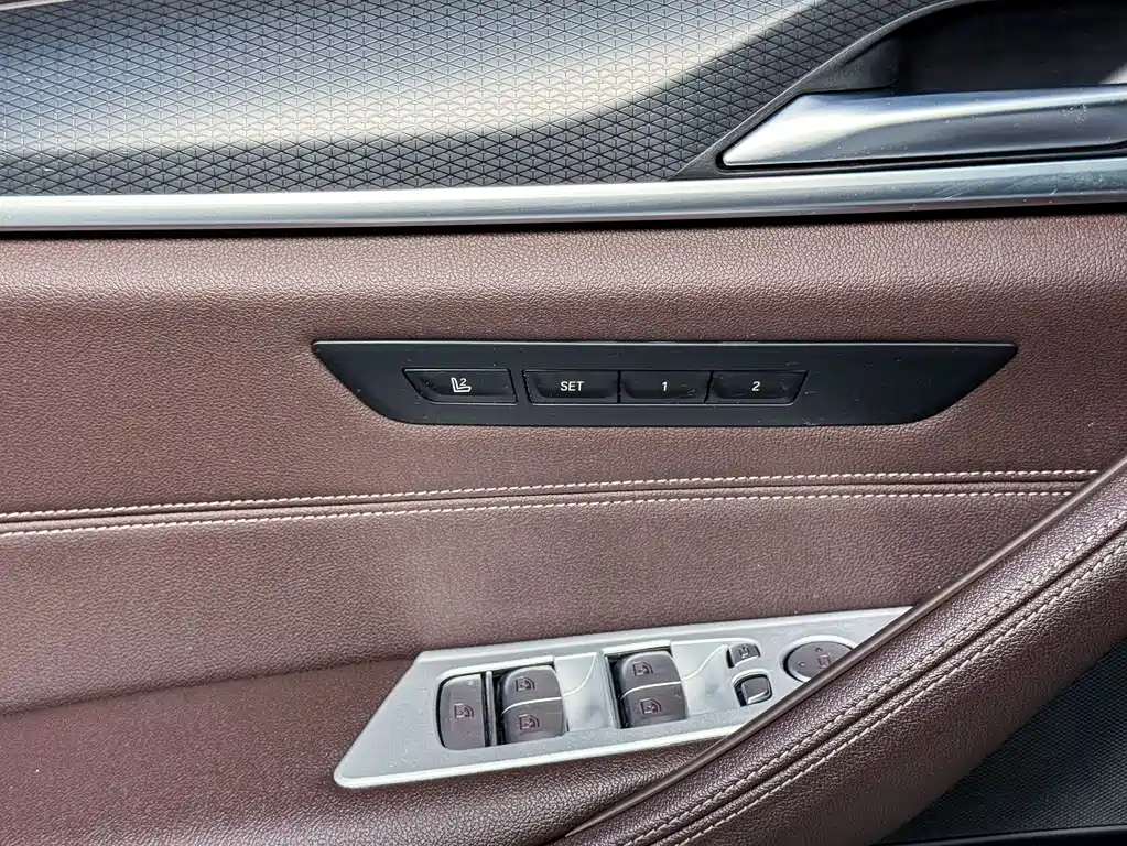 BMW 5 Series New Energy — фото 5
