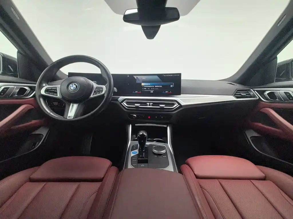 BMW i4 — фото 5
