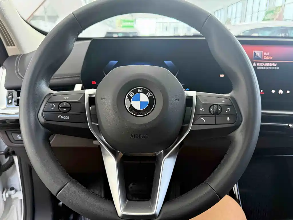BMW X1 — фото 11