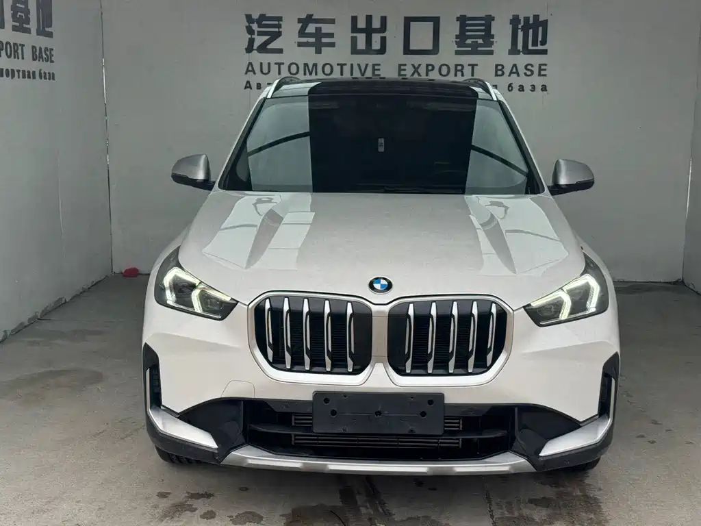 BMW X1 — фото 2