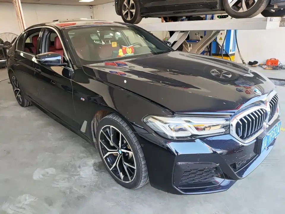 BMW 5 Series — фото 2