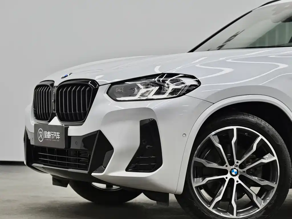 BMW X3 — фото 24