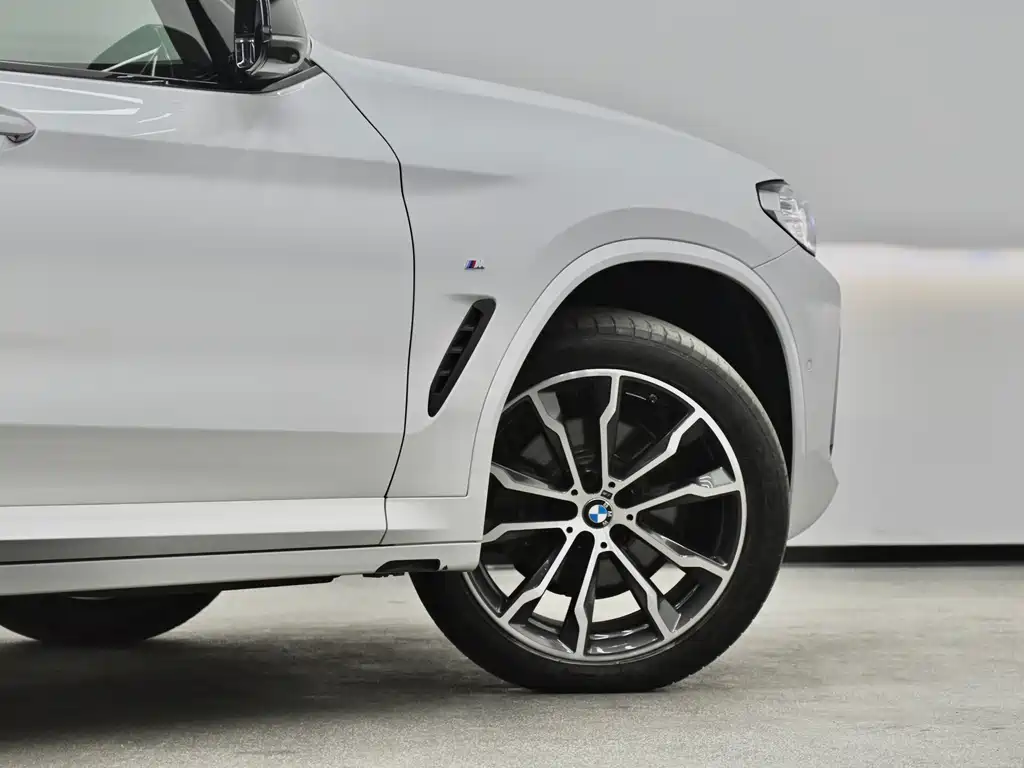 BMW X3 — фото 30