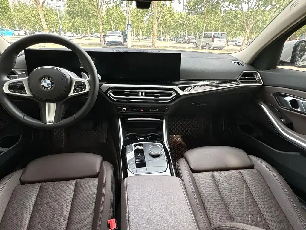 BMW 5 Series — фото 4