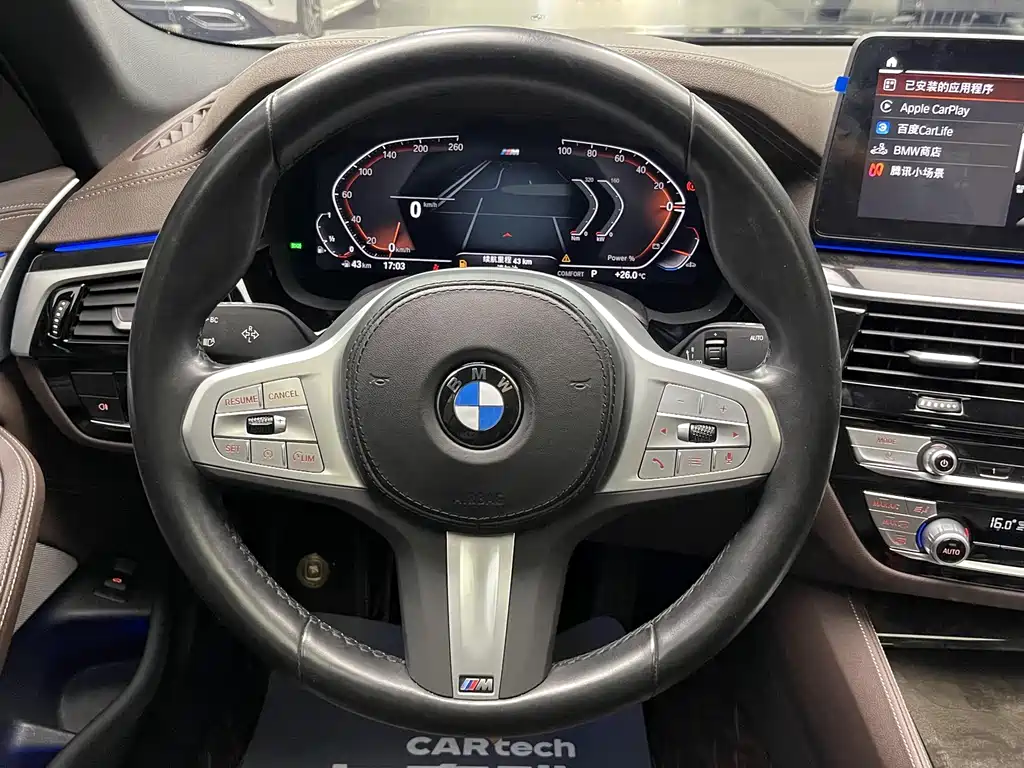 BMW 5 Series — фото 14