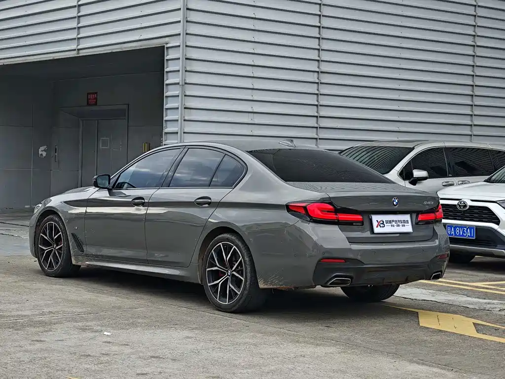 BMW 5 Series (Import) — фото 2