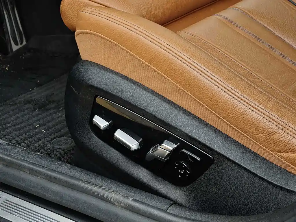BMW 5 Series (Import) — фото 17