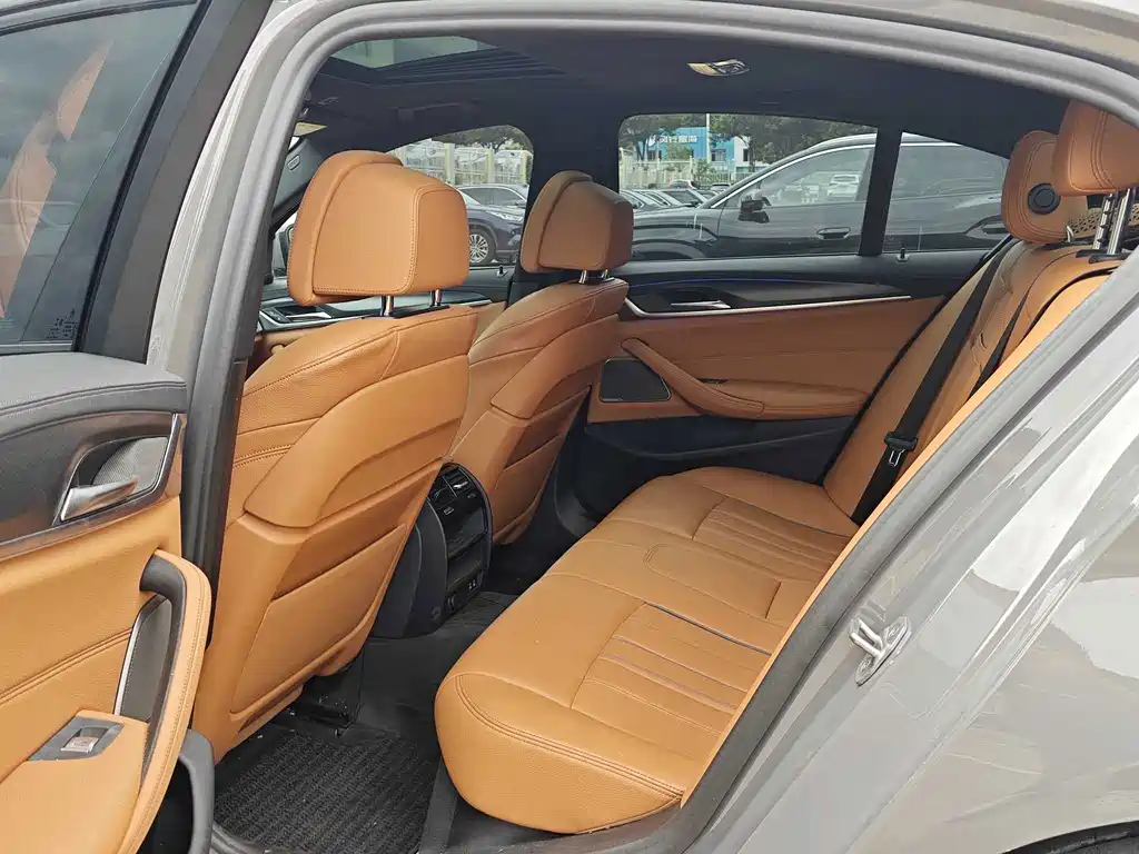 BMW 5 Series (Import) — фото 8