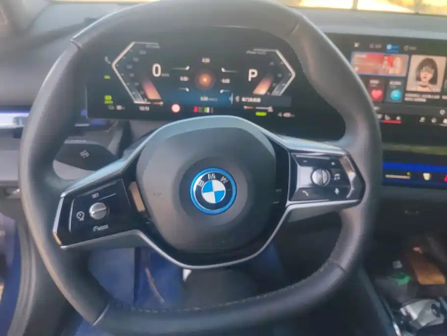 BMW i5 — фото 14